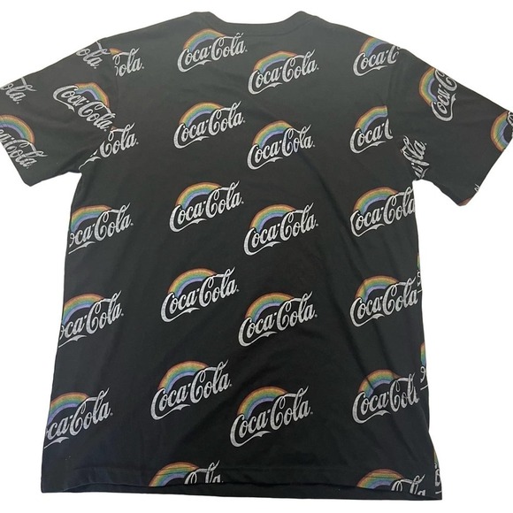 Coca-Cola Monogram Retro Rainbow All Over Print T Shirt Men’s Large - Picture 3 of 3